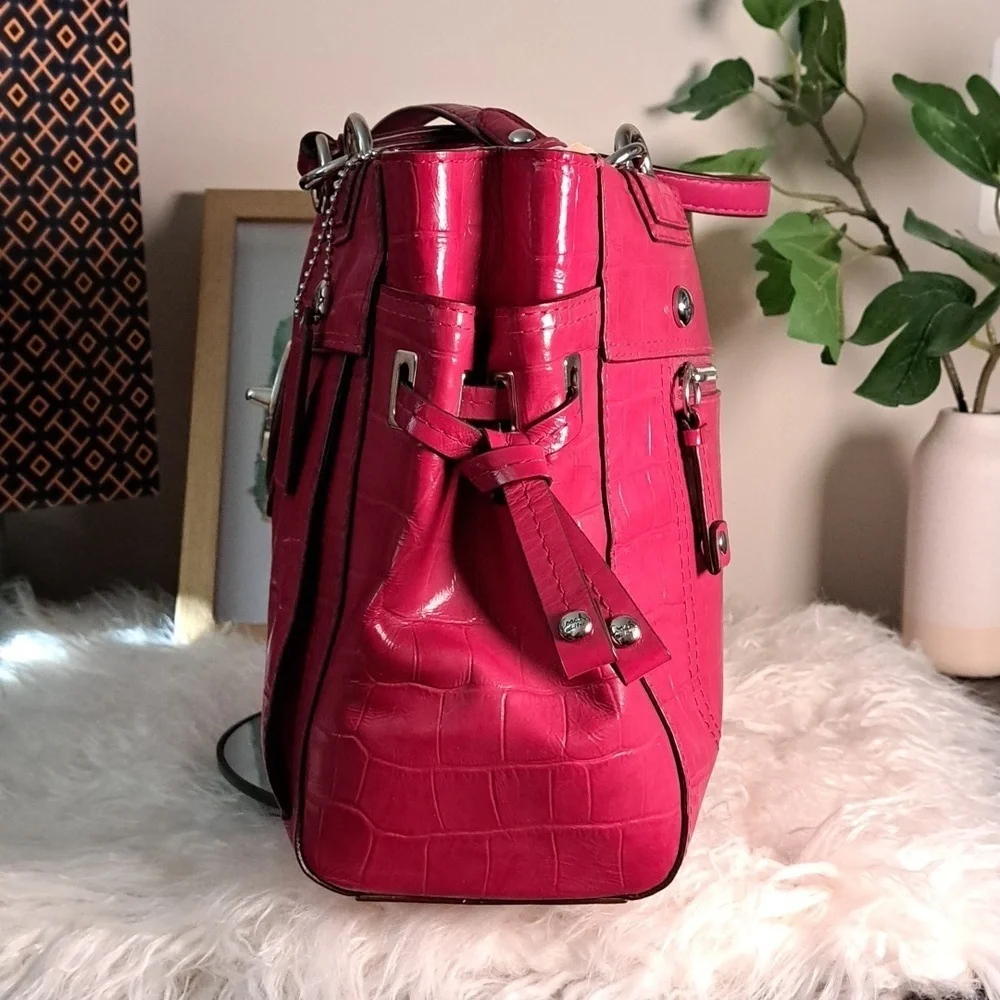 Coach NWTs Peyton Embossed Patent Leather Carryall Tote Bag